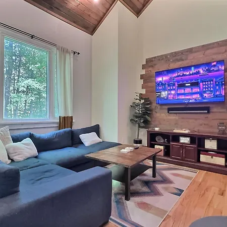 First Chair Chalet- Hot Tub, Fire Pit, Bike Storage